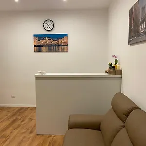 https://saras-bb.it-romehotels.com