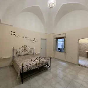 https://levante-23-apartment.lecce-hotels.com
